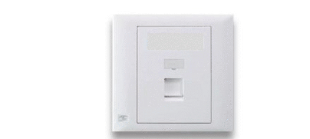 UK DUAL GANG SHUTTERED FLUSH FACEPLATE